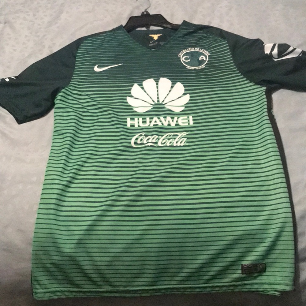 Nike dry fit club de America soccer jersey